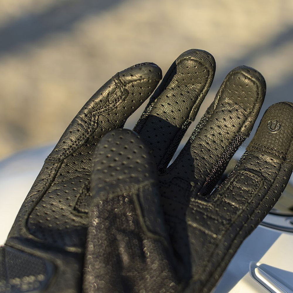 LS2-AIR-RAPTOR-MAN-GLOVES-9