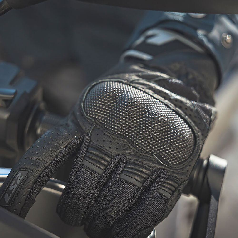LS2-AIR-RAPTOR-MAN-GLOVES-6